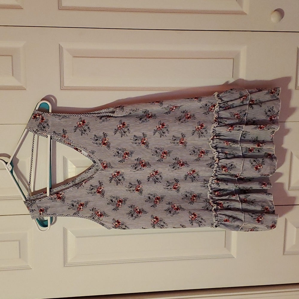 Sleeveless top